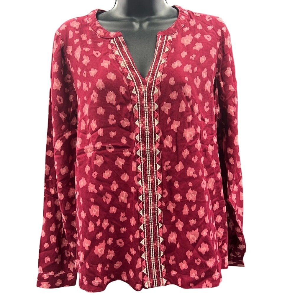 Aventura long sleeve V-neck leopard print shirt. Sz S.  Embroidered details. NEW